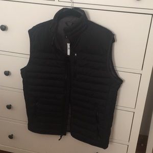 Men’s M puffer vest
